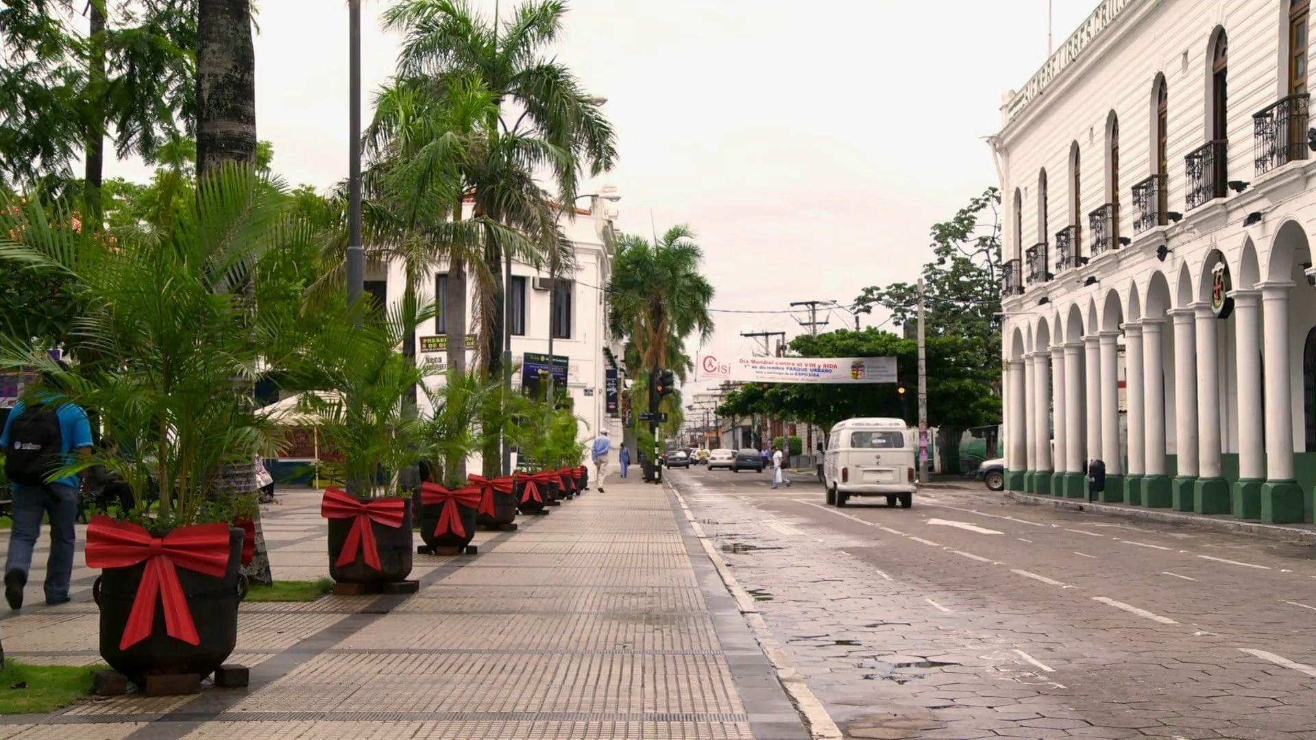 Vilcienā cauri pasaulei