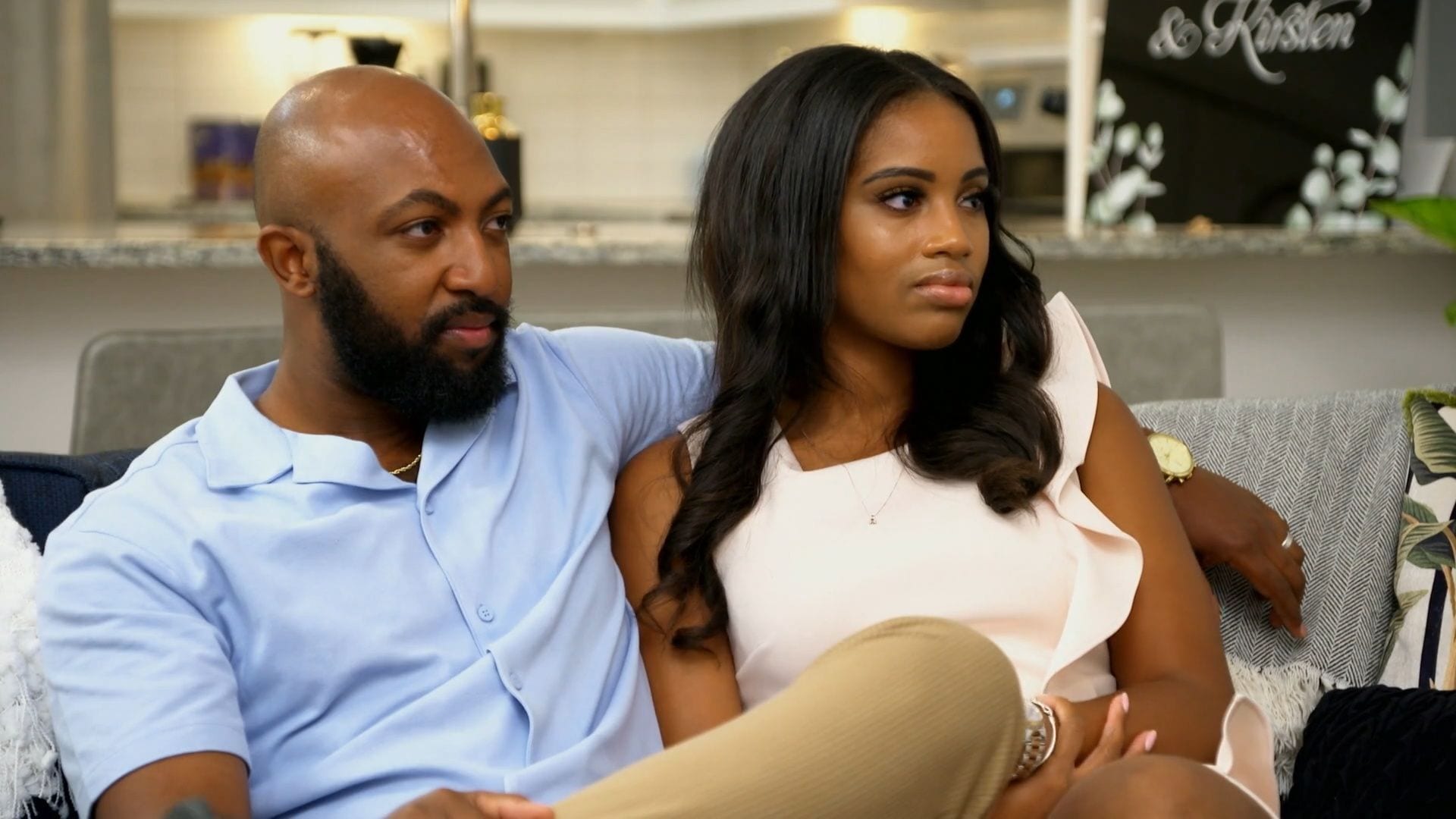 JĀ vārds svešiniekam