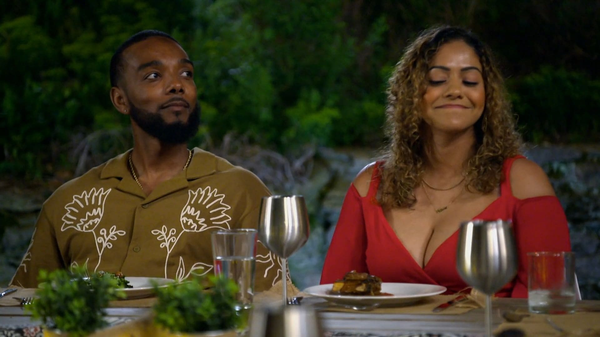 JĀ vārds svešiniekam