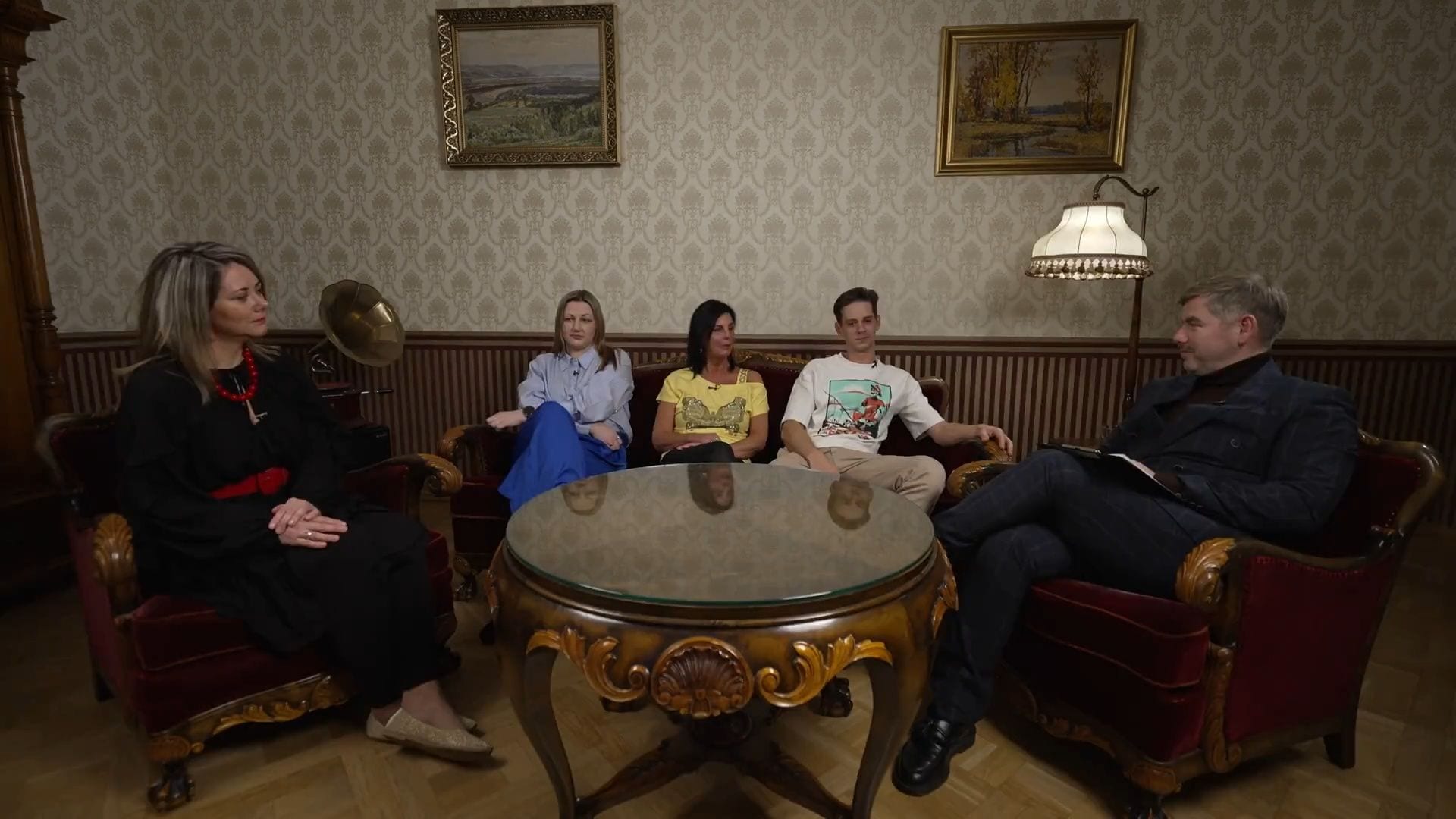 Limuzīns dāvanā. Pils patiesības istaba