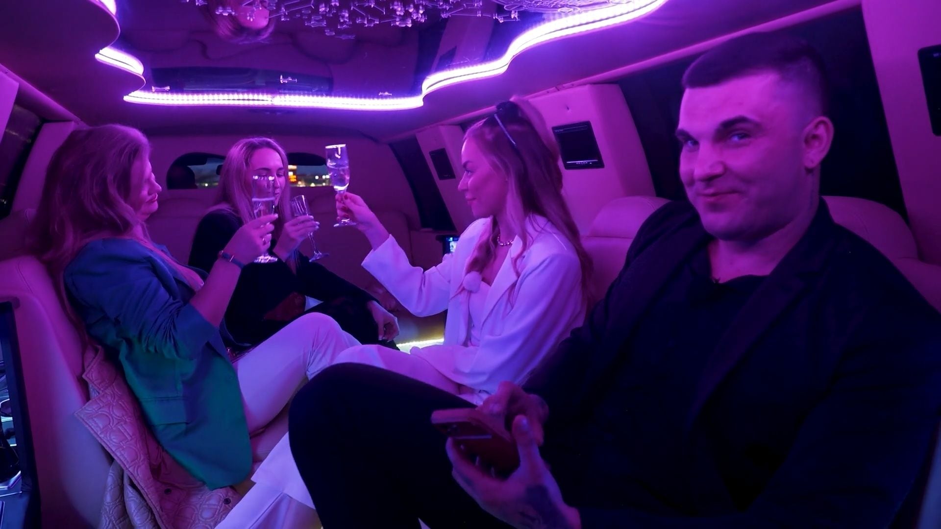 Slavenības. Bez filtra