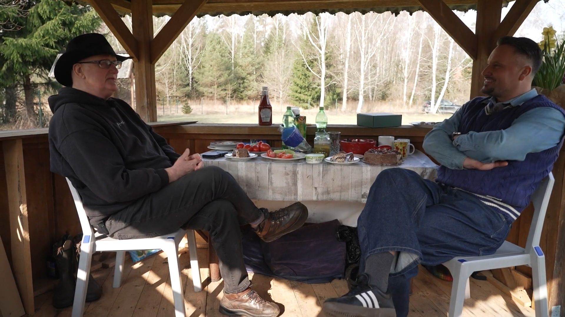 Slavenības. Bez filtra