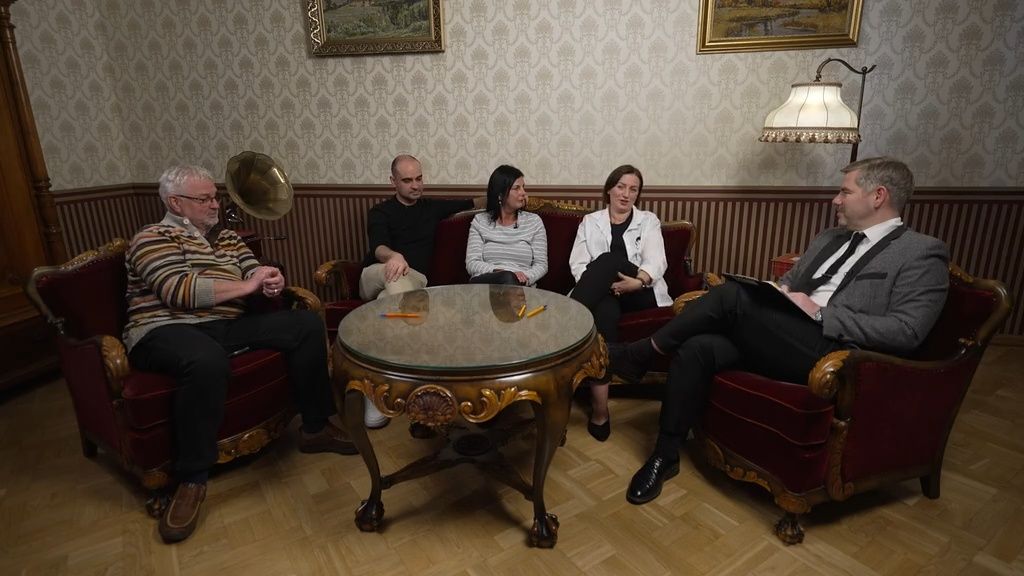 Limuzīns dāvanā. Pils patiesības istaba