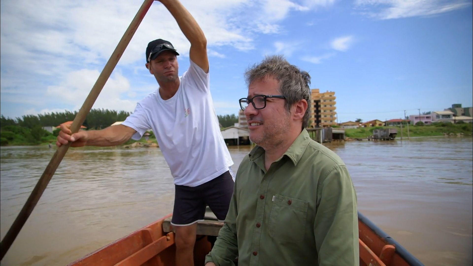 Vilcienā cauri pasaulei