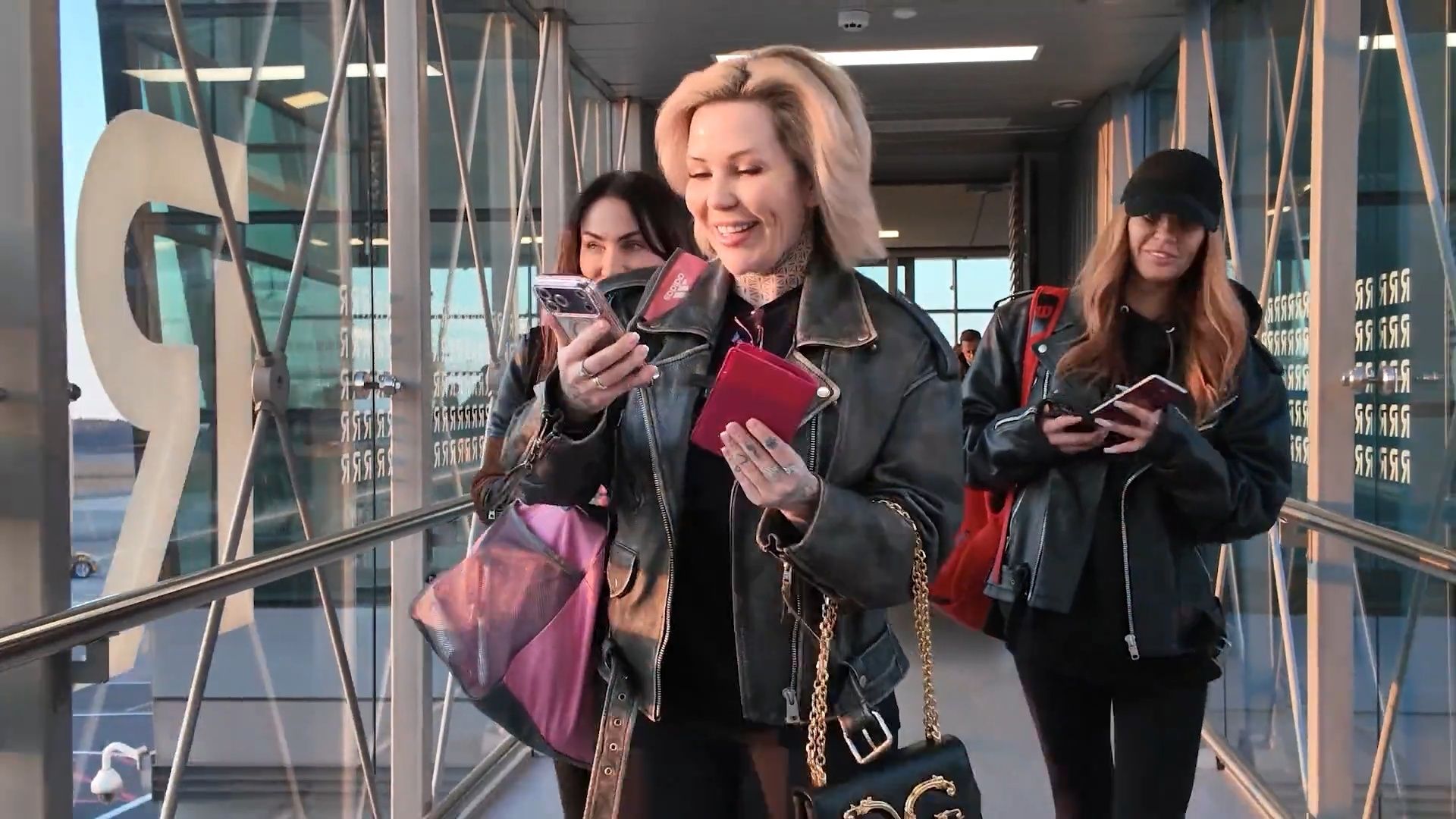 Slavenības. Bez filtra