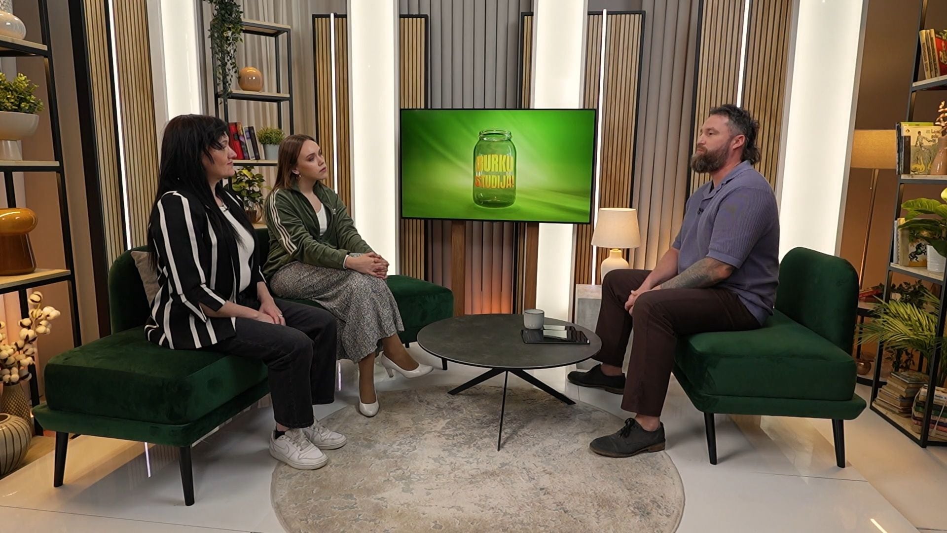 Burku studijā