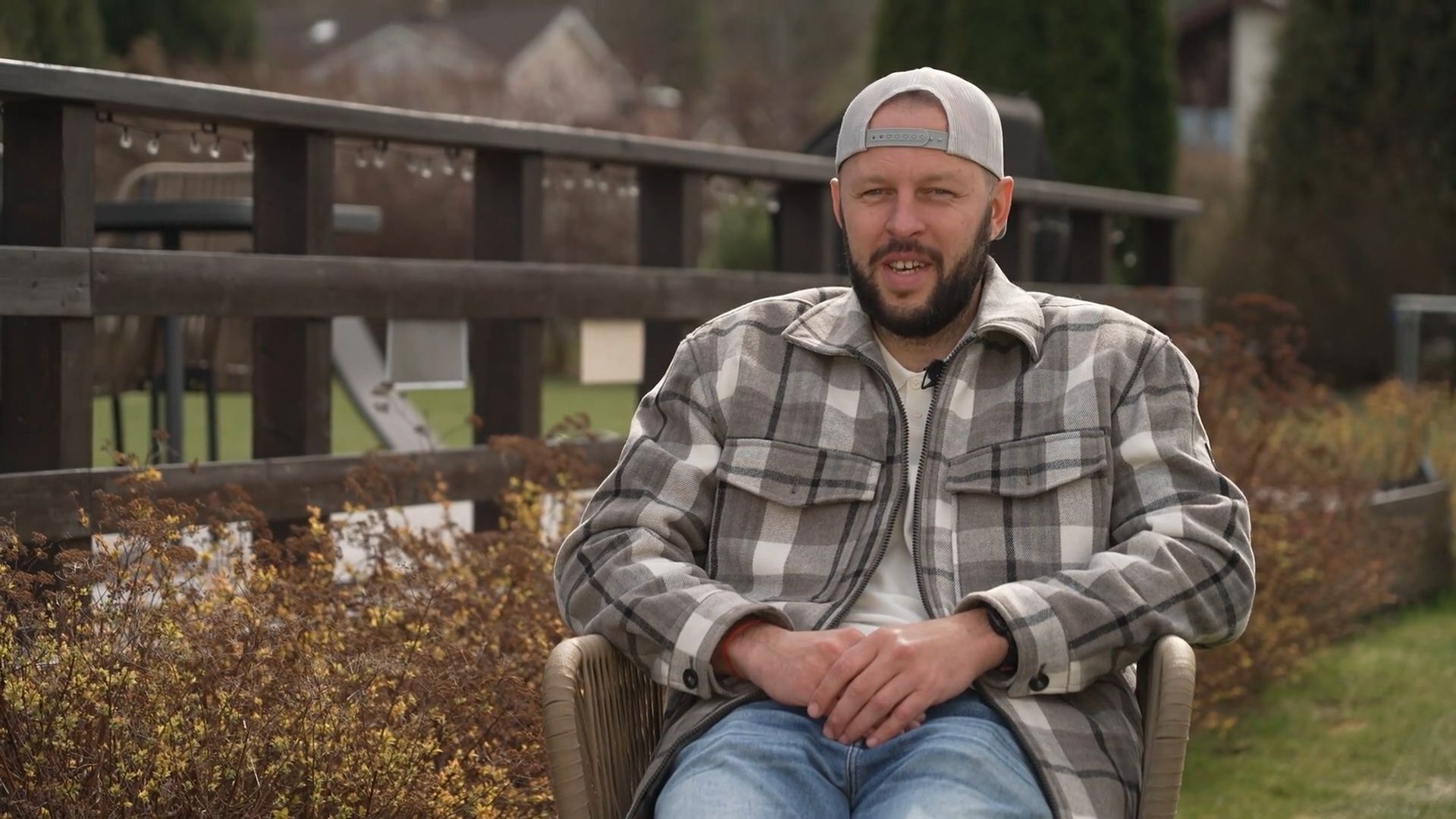 "Biju pamatīgs mednieks!" Viesturs Kohs atklāj, kā savaldzināja savu sievu