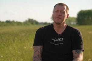 Kaspars Kambala ar dramatisku žestu paziņo, ka viņa laiks ar Olgu ir beidzies