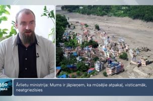 Nepāla pārtraukusi traģiskajos plūdos bezvēsts pazudušo meklēšanu