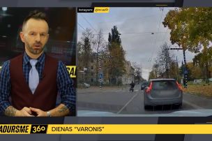 “Atslēdz smadzenes, tiklīdz uzkāpj”: Uz Valērijas Seiles ielas stāvdrāzis izbrauc starp auto un gandrīz ietriecas pagriezienā