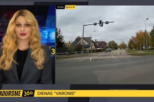 "Sadursmes dienas varonis": kravas auto pie sarkanās gaismas traucas pāri krustojumam