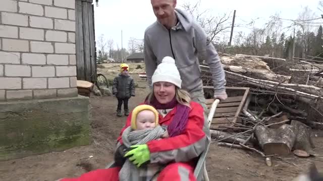 Slavenības. Bez filtra