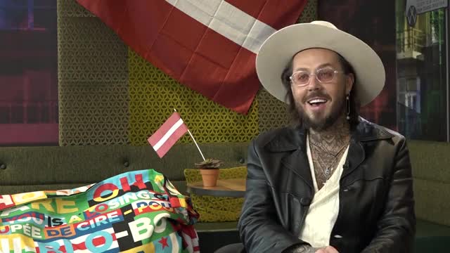 Slavenības. Bez filtra