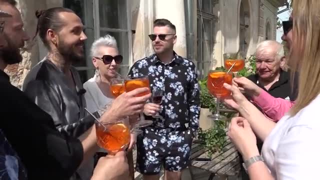 Slavenības. Bez filtra