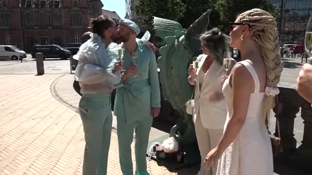 Slavenības. Bez filtra