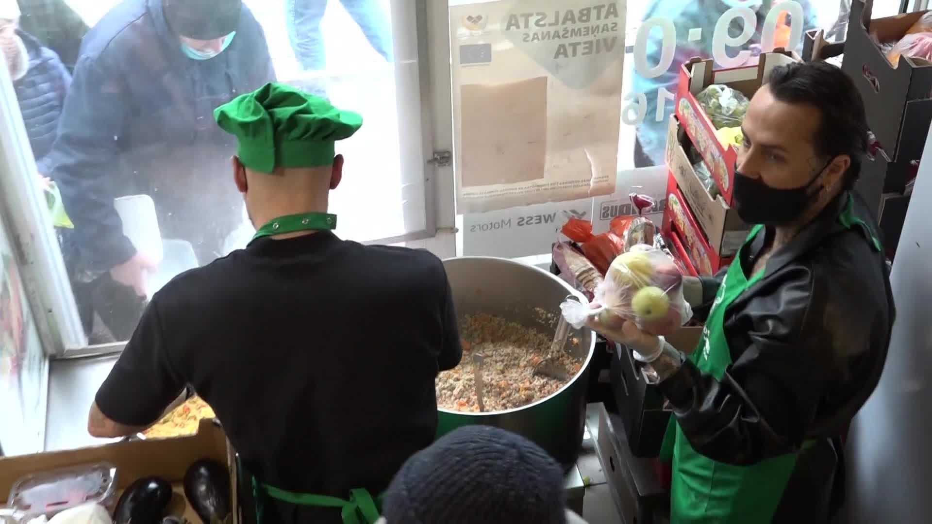 Slavenības. Bez filtra