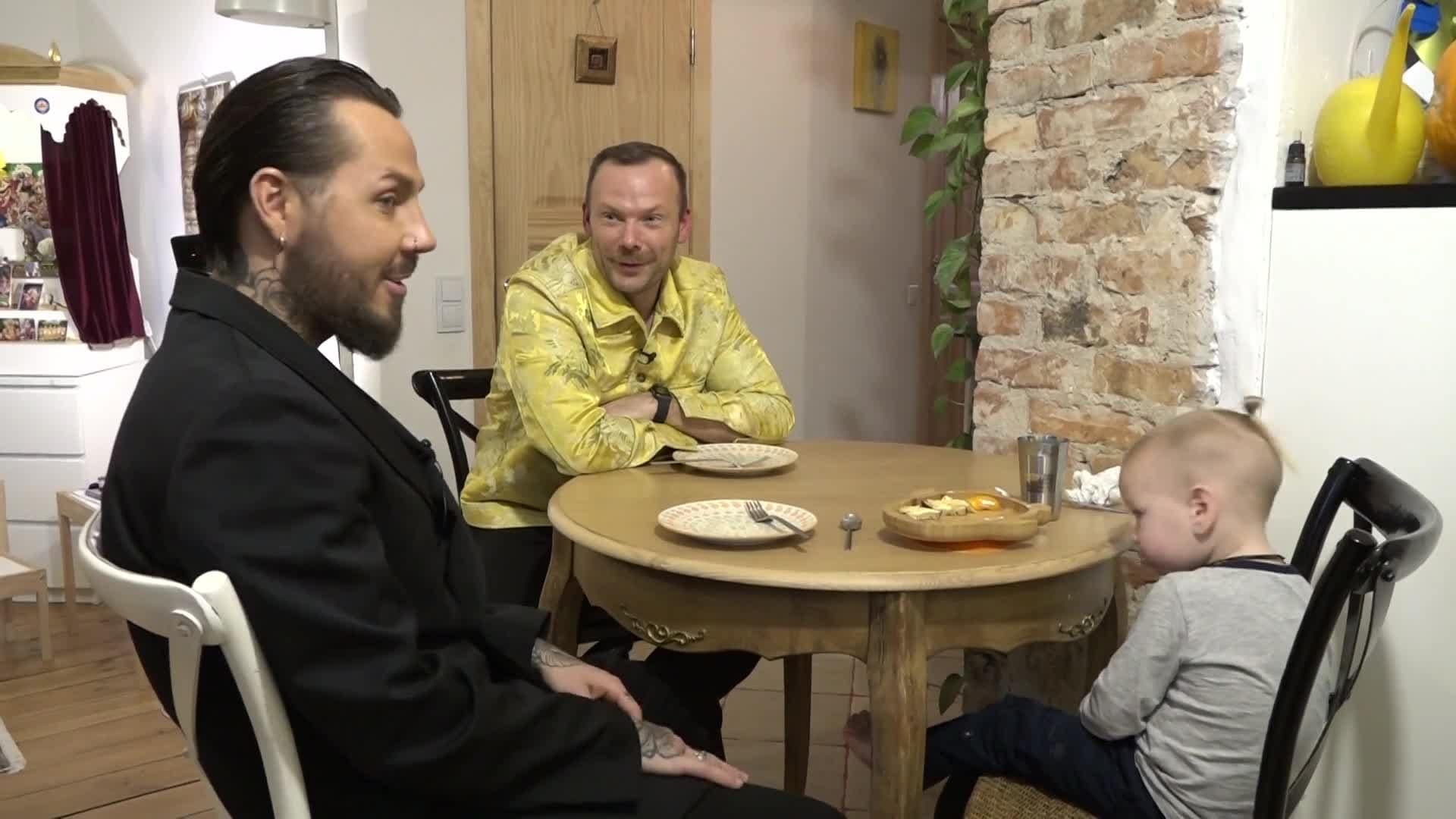 Slavenības. Bez filtra