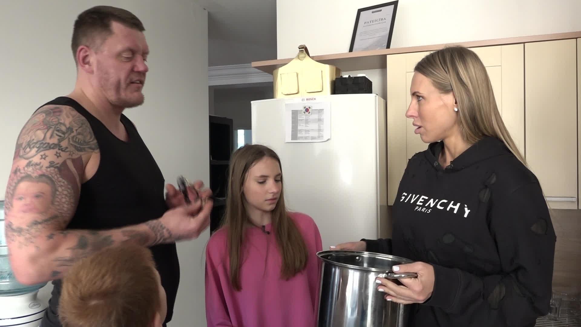 Slavenības. Bez filtra