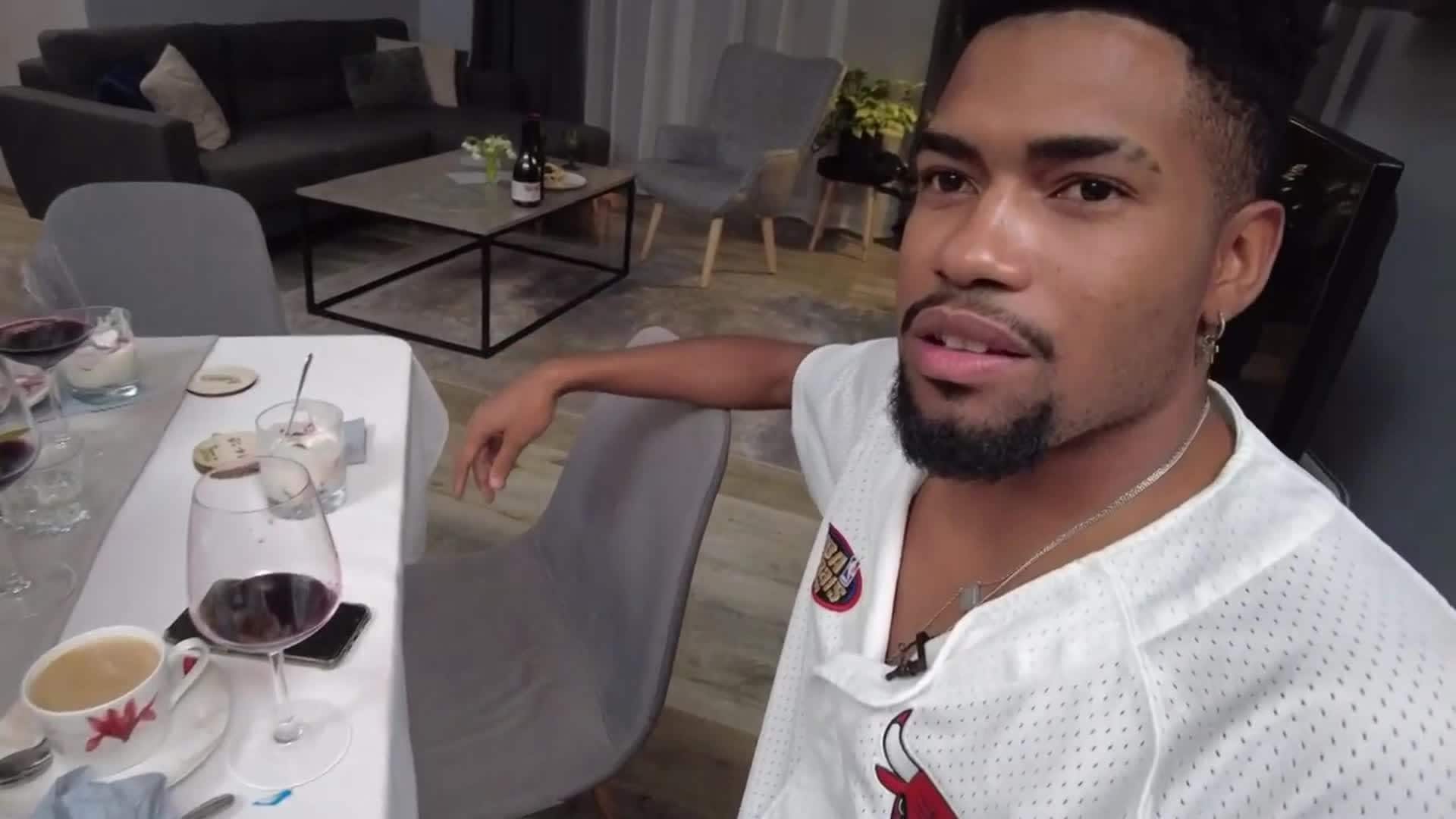 Slavenības. Bez filtra