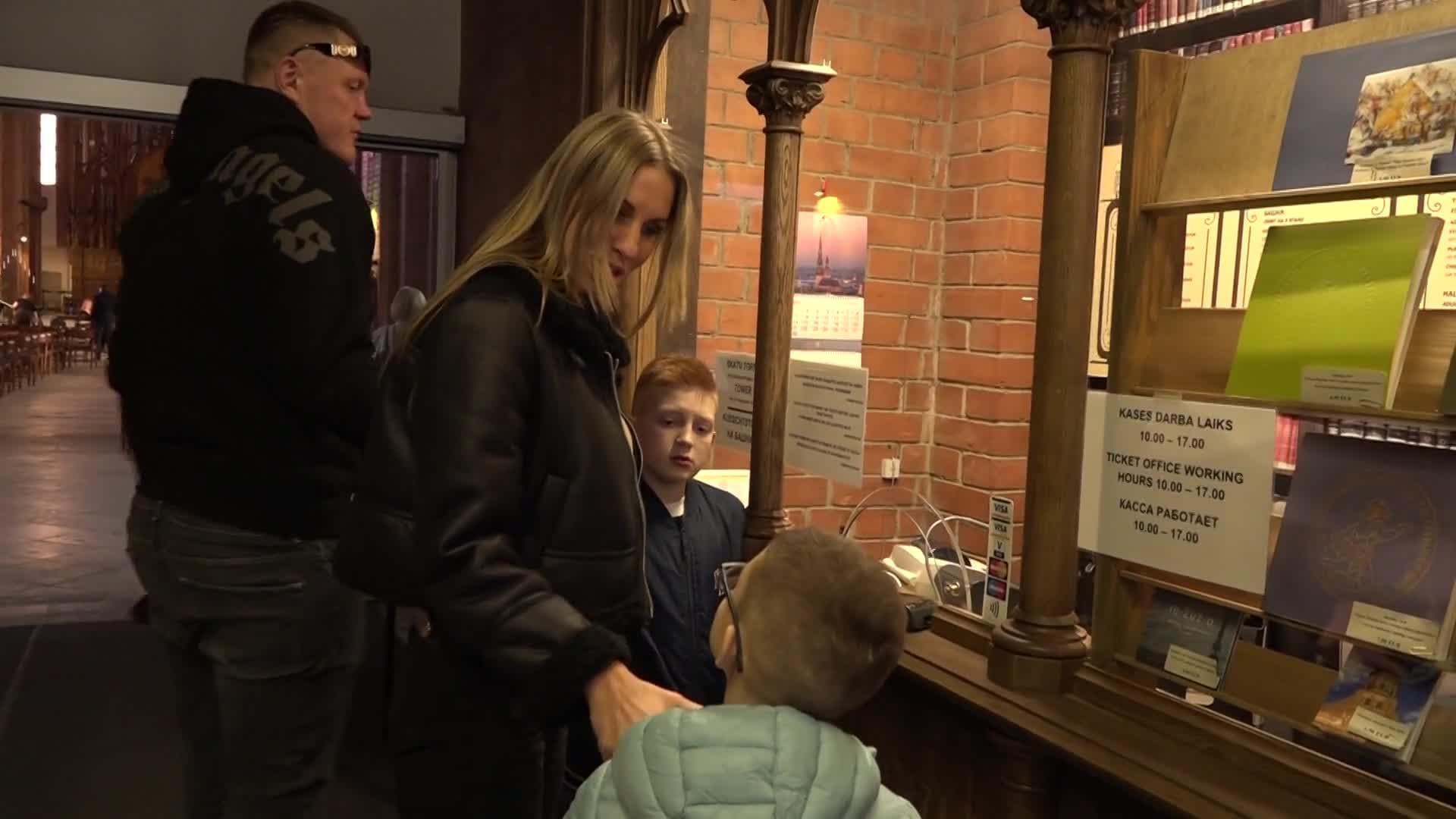 Slavenības. Bez filtra