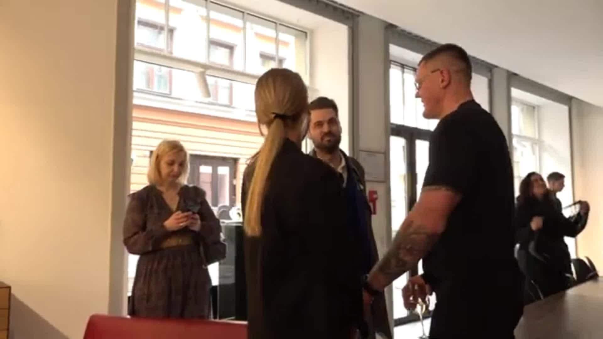 Slavenības. Bez filtra