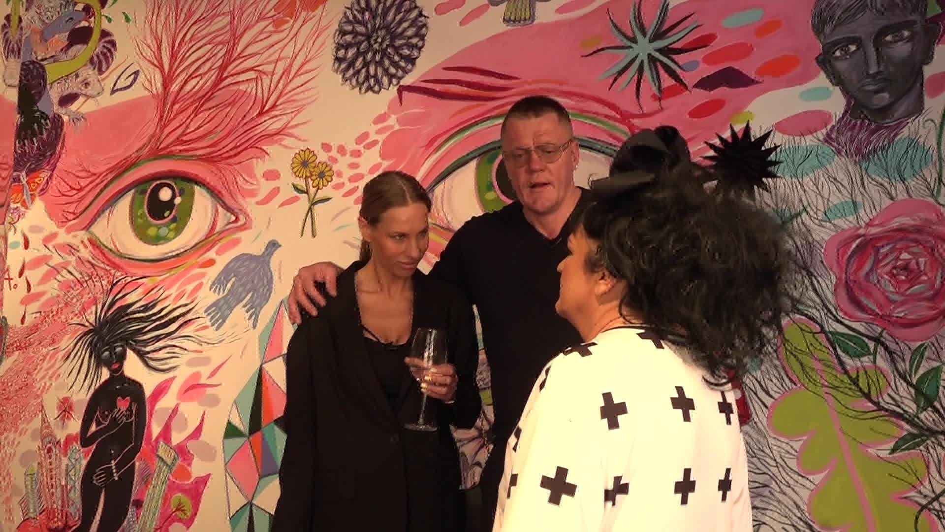 Slavenības. Bez filtra