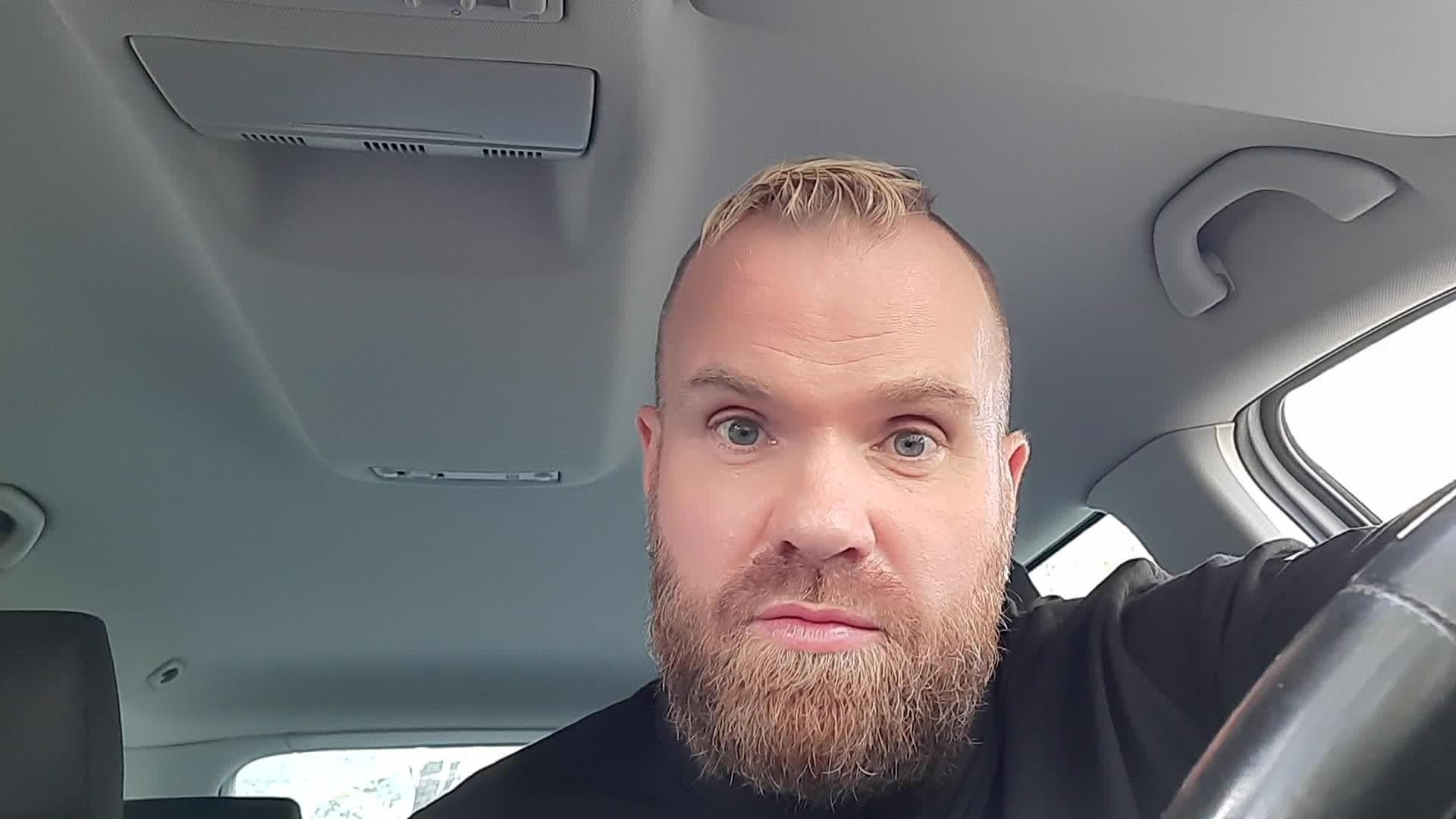 Slavenības. Bez filtra