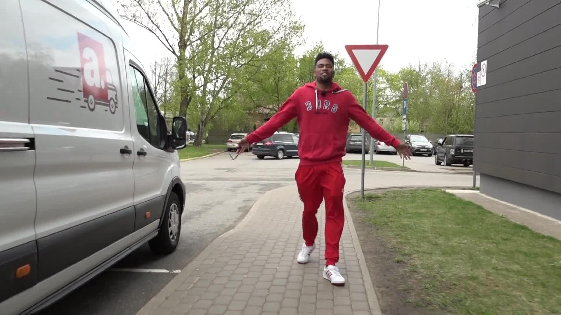 Slavenības. Bez filtra