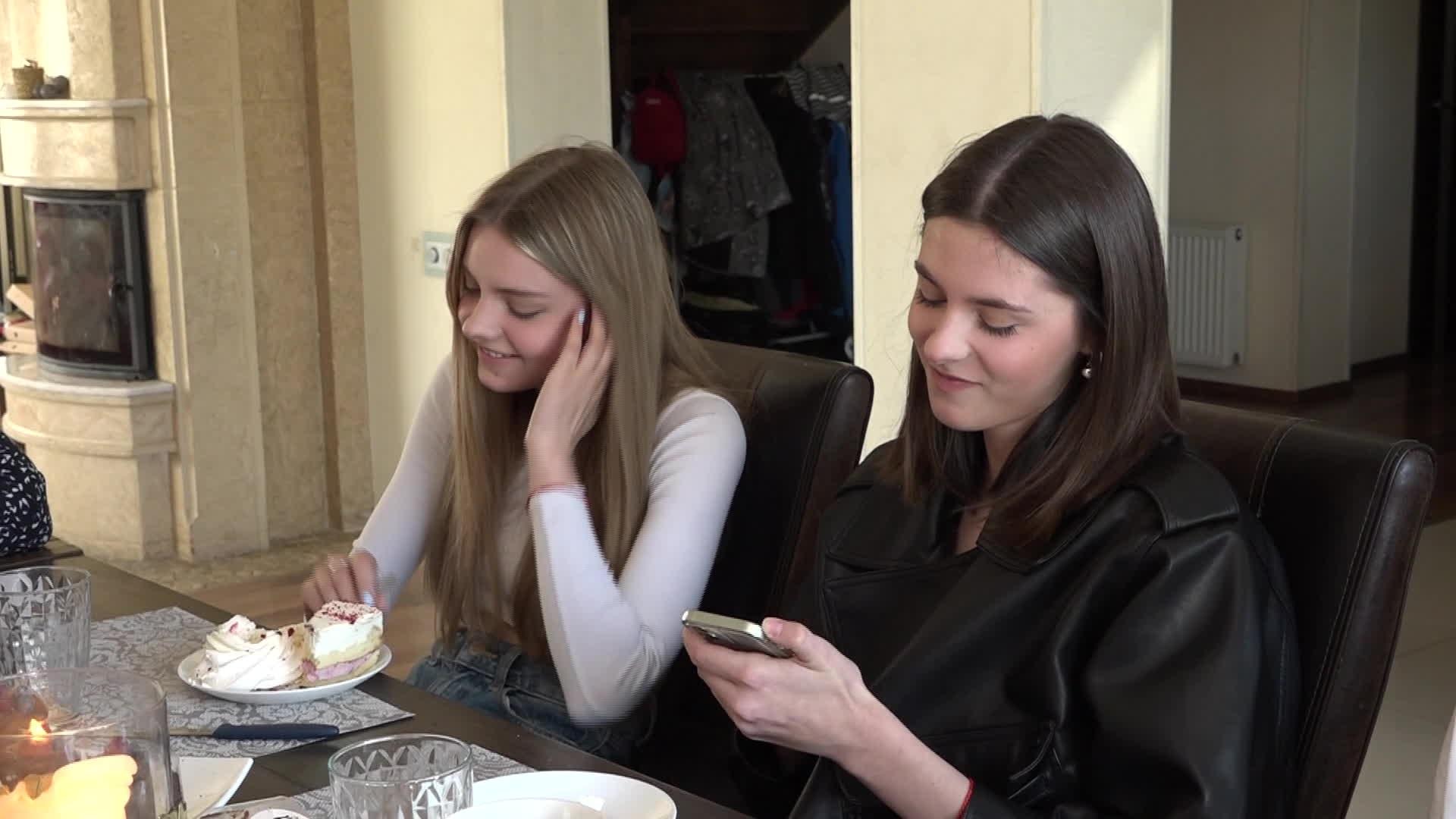 Slavenības. Bez filtra