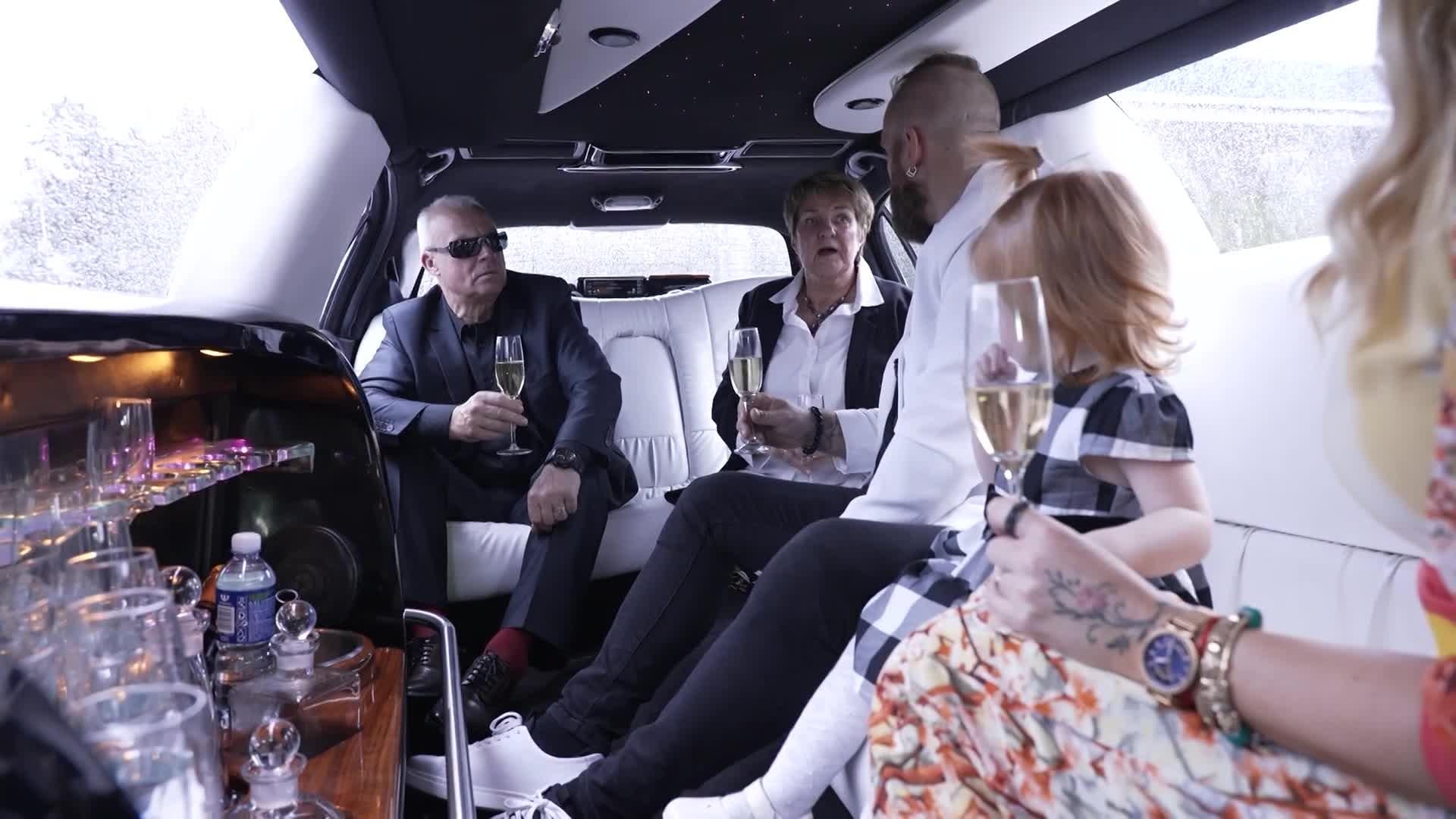 Slavenības. Bez filtra