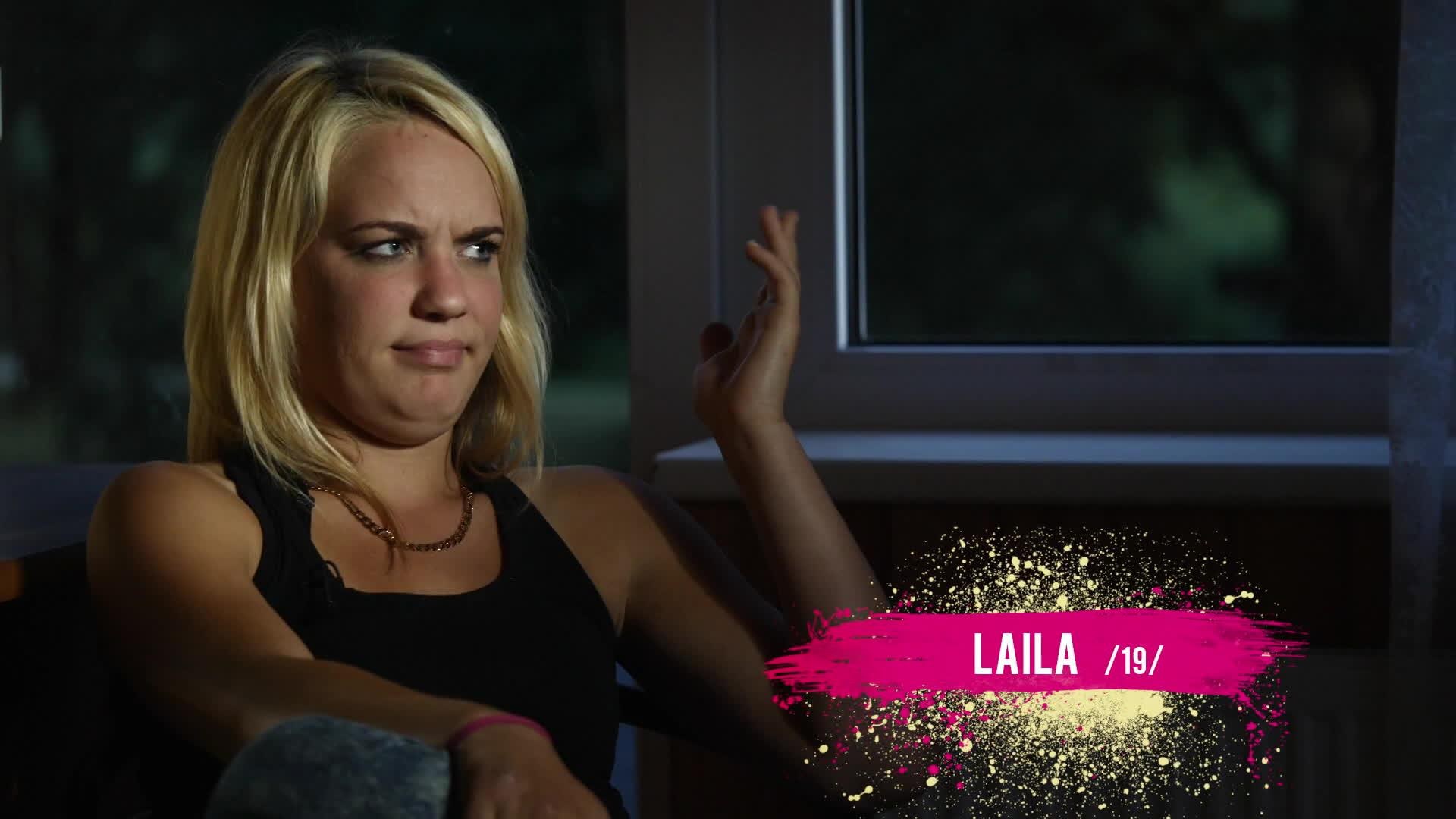 Caur ērkšķiem uz...