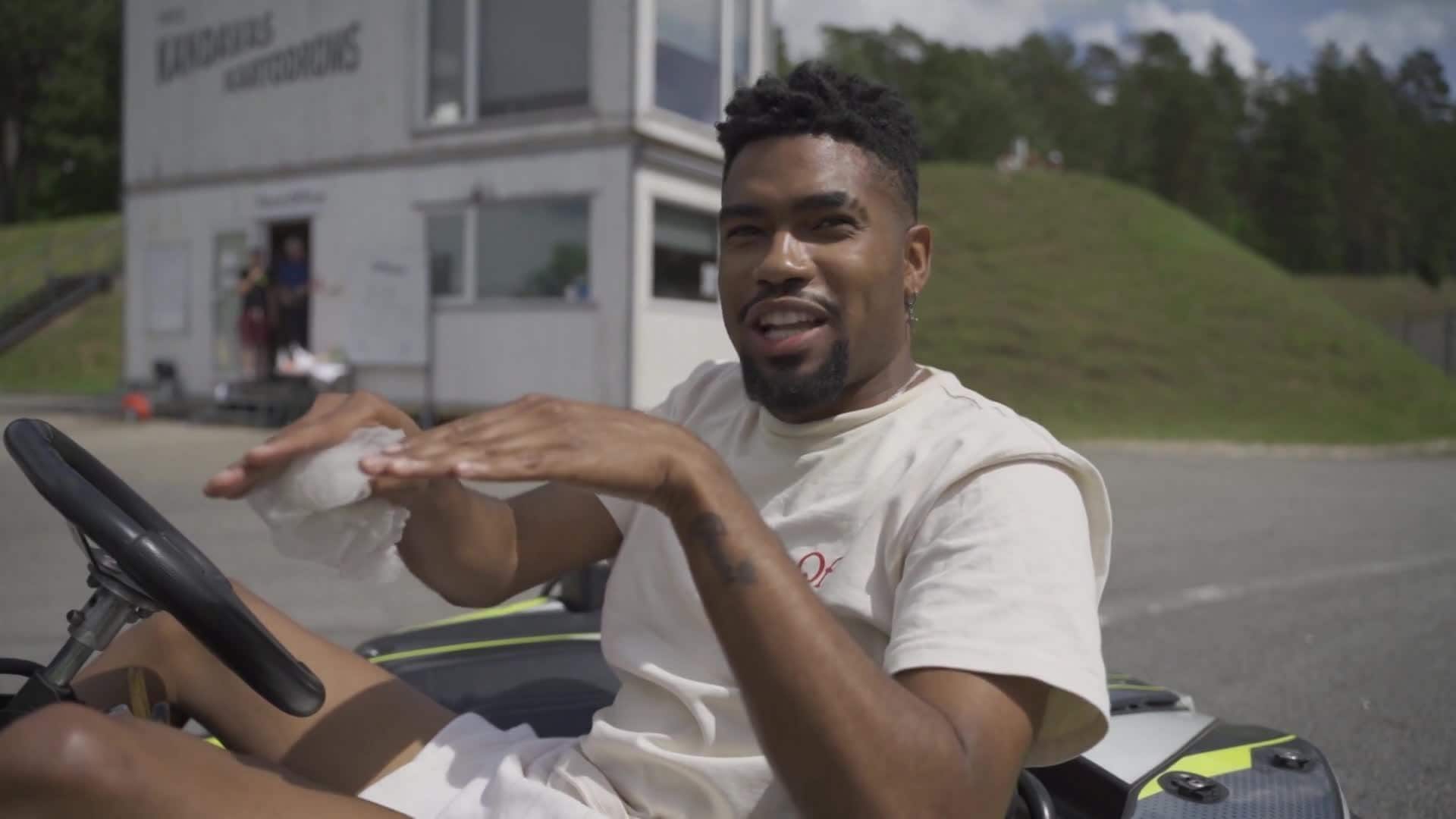 Slavenības. Bez filtra