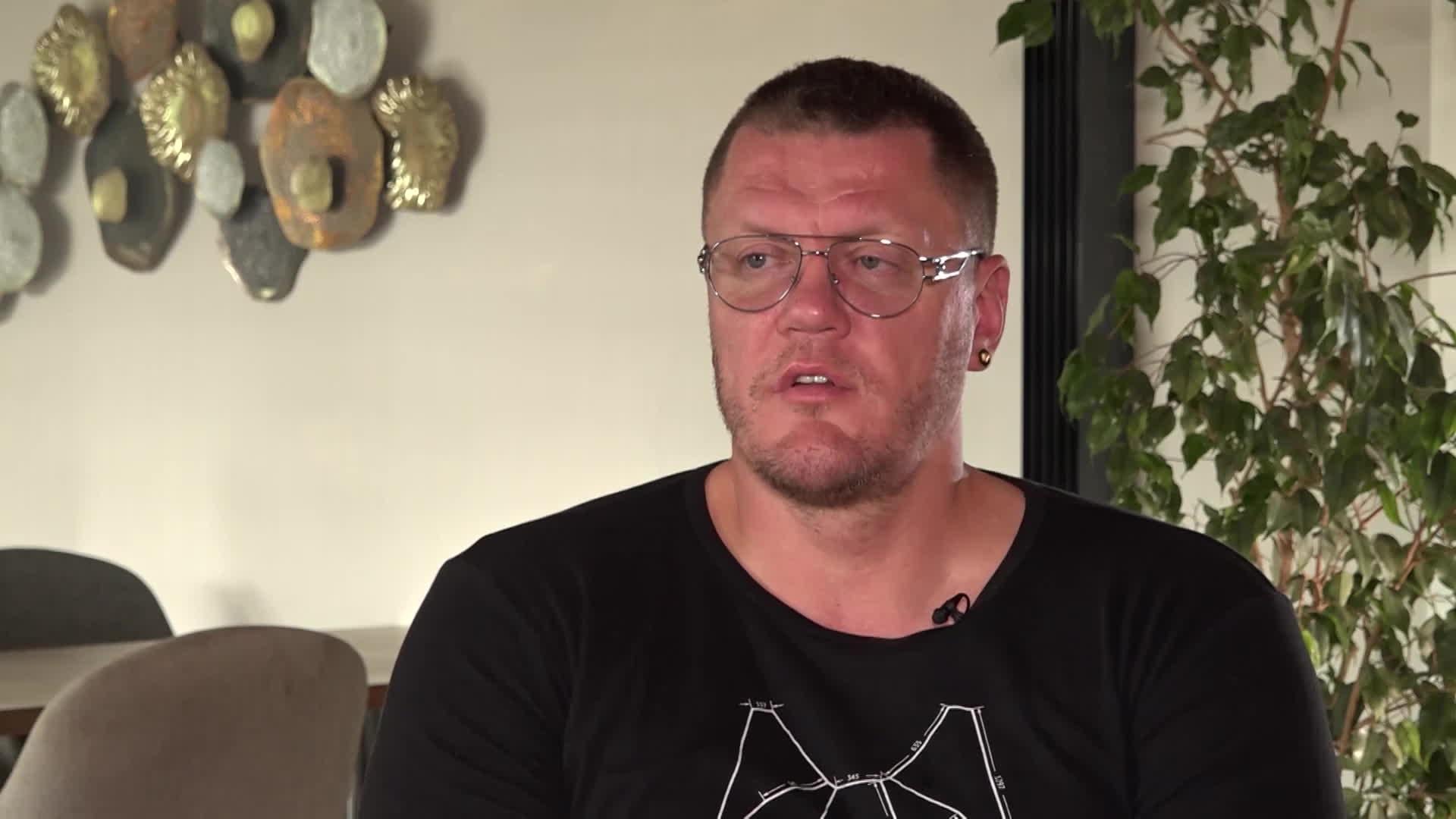 Slavenības. Bez filtra