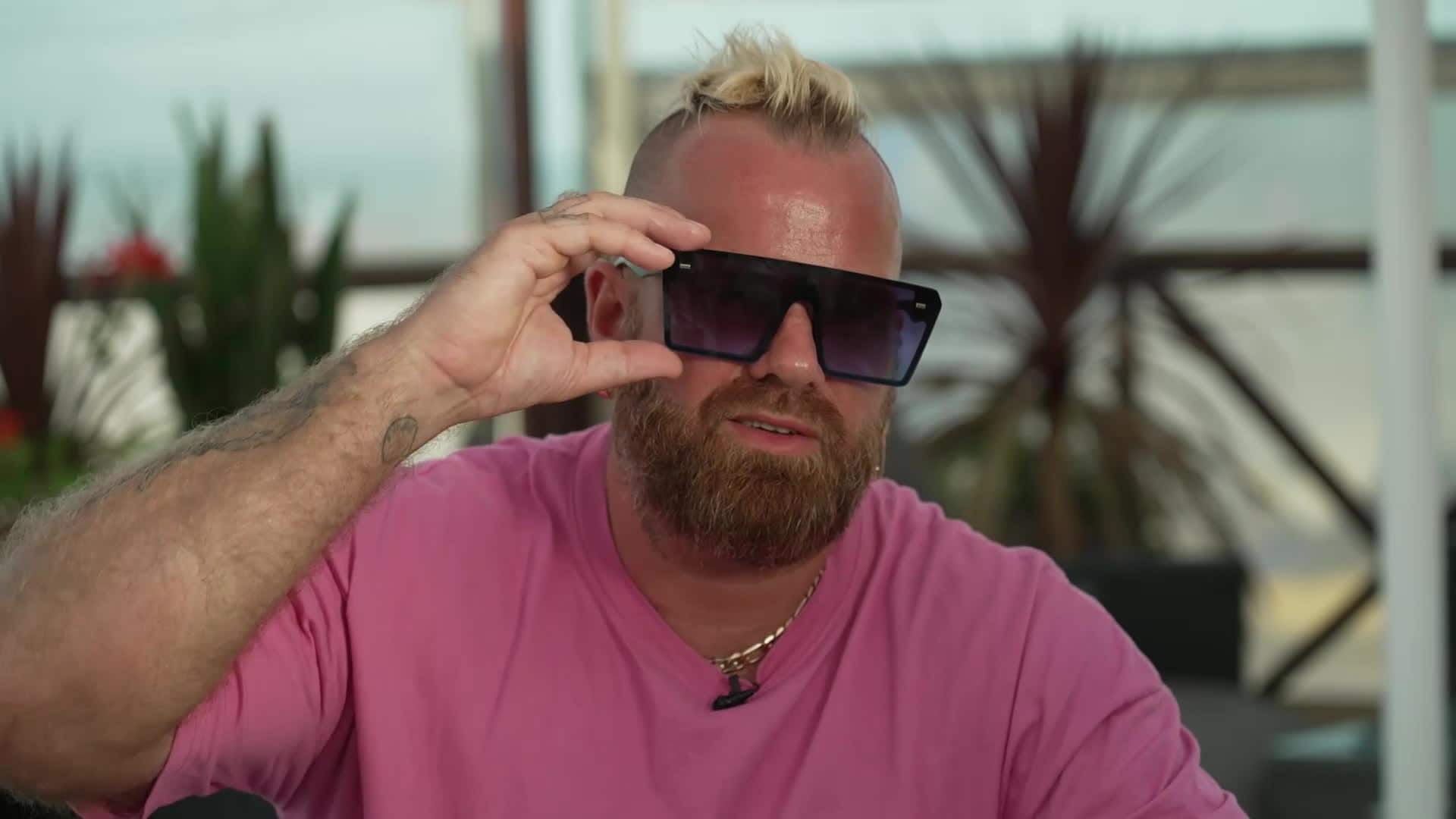 Slavenības. Bez filtra