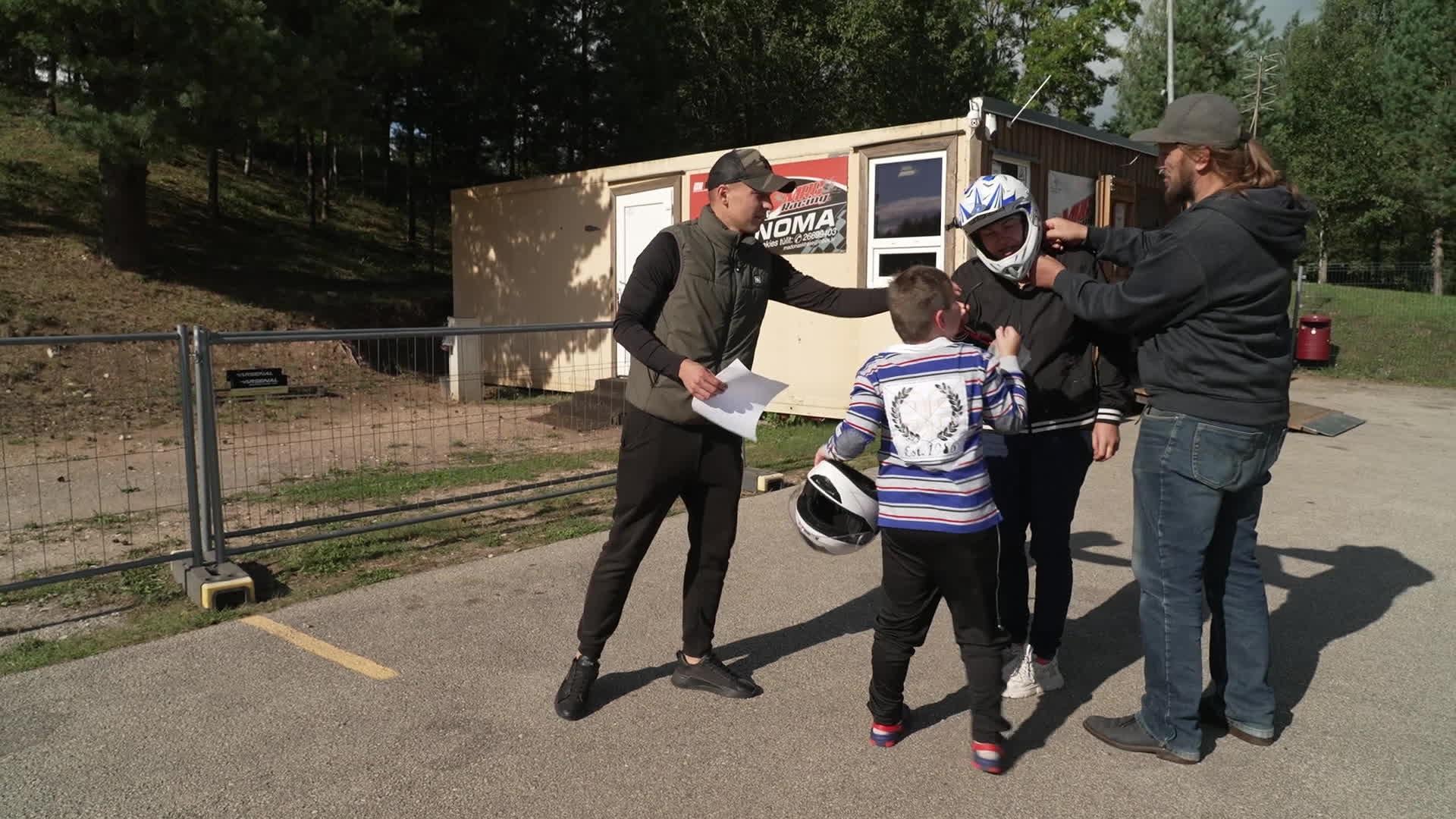 Slavenības. Bez filtra