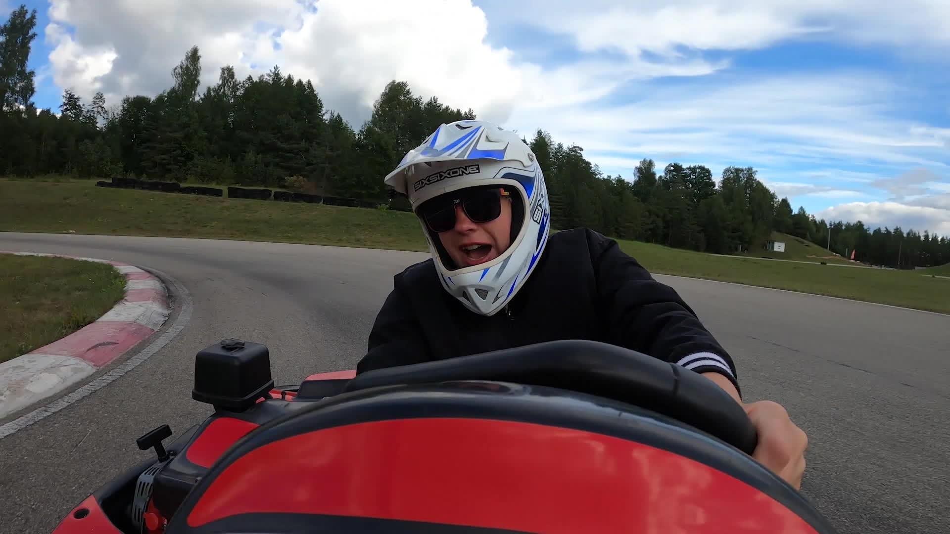 Slavenības. Bez filtra