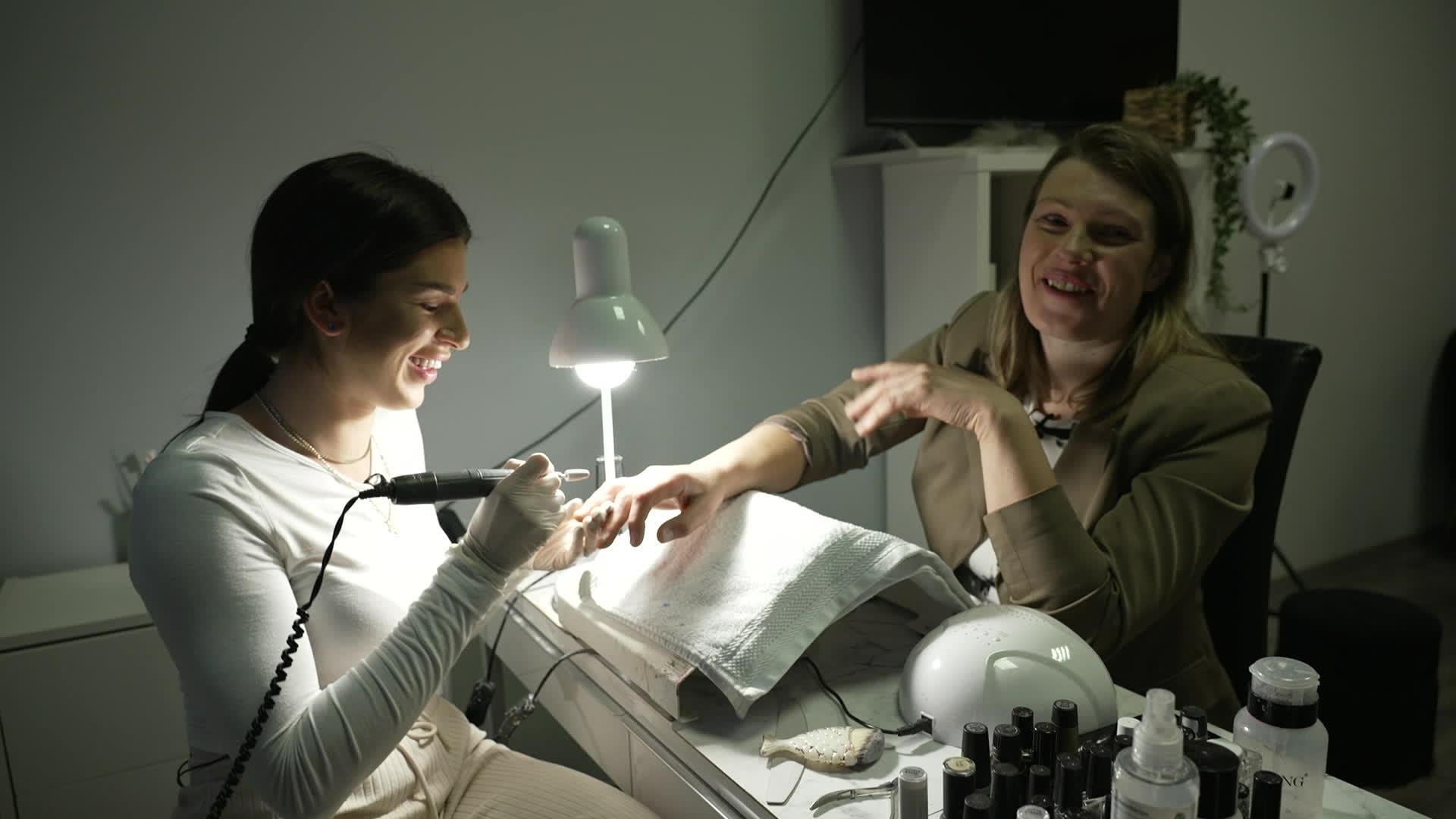 Slavenības. Bez filtra