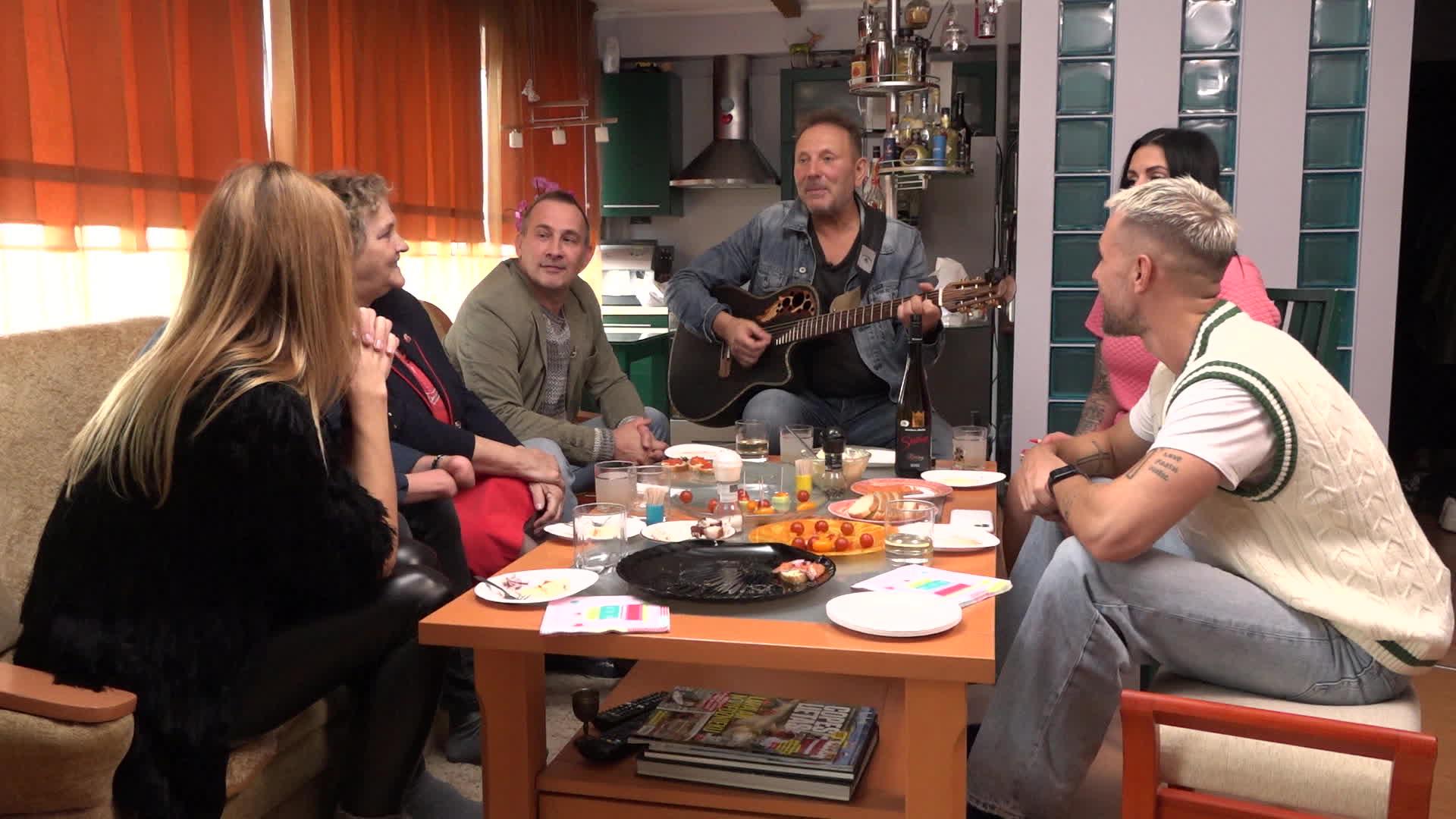 Vakariņš ar savējiem