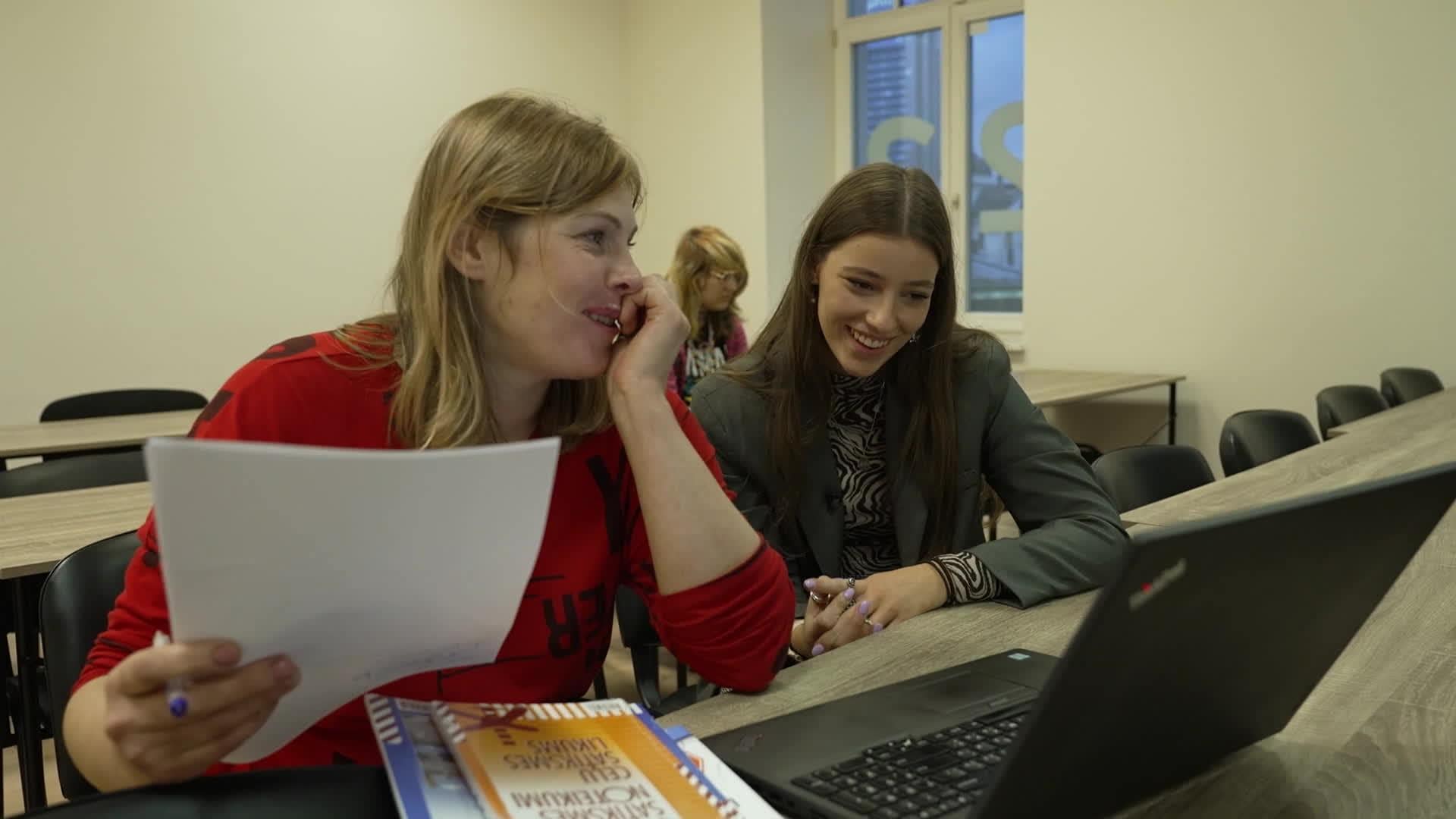 Slavenības. Bez filtra