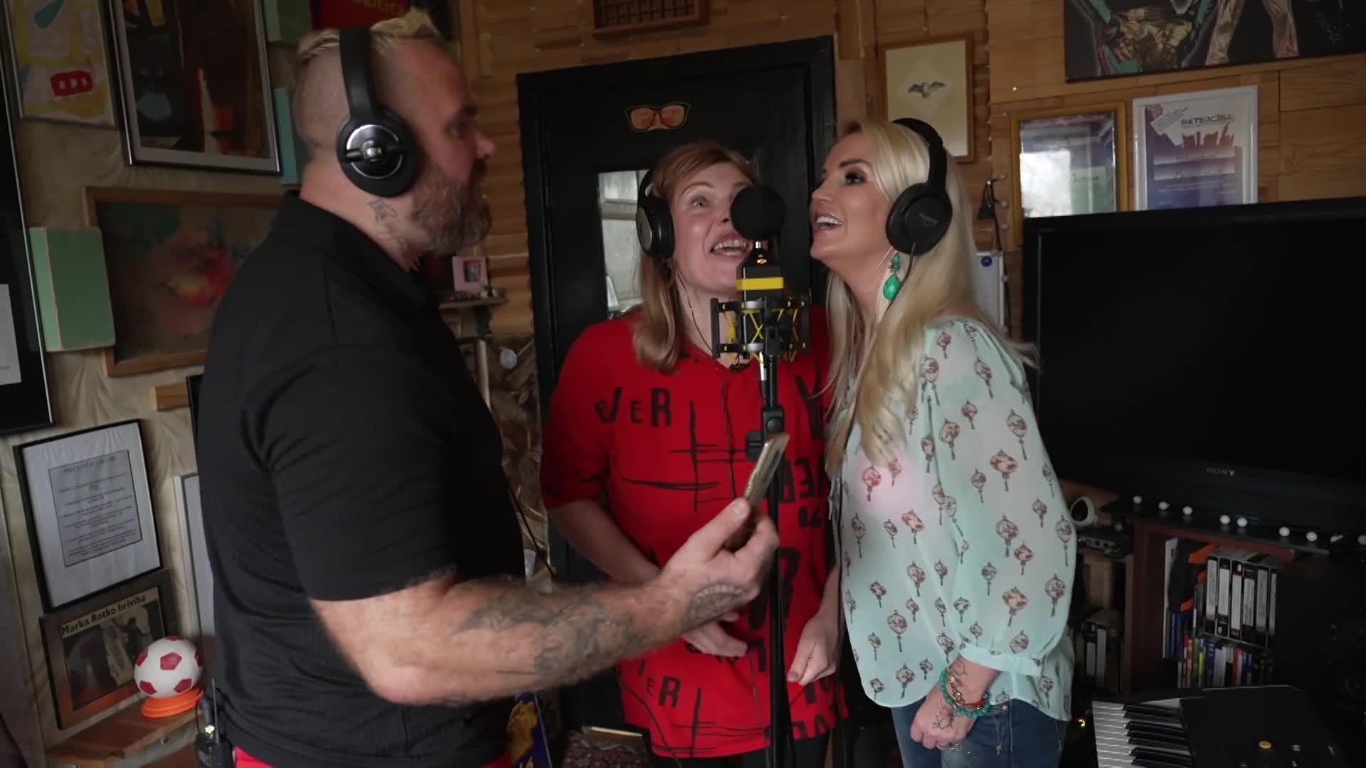 Slavenības. Bez filtra