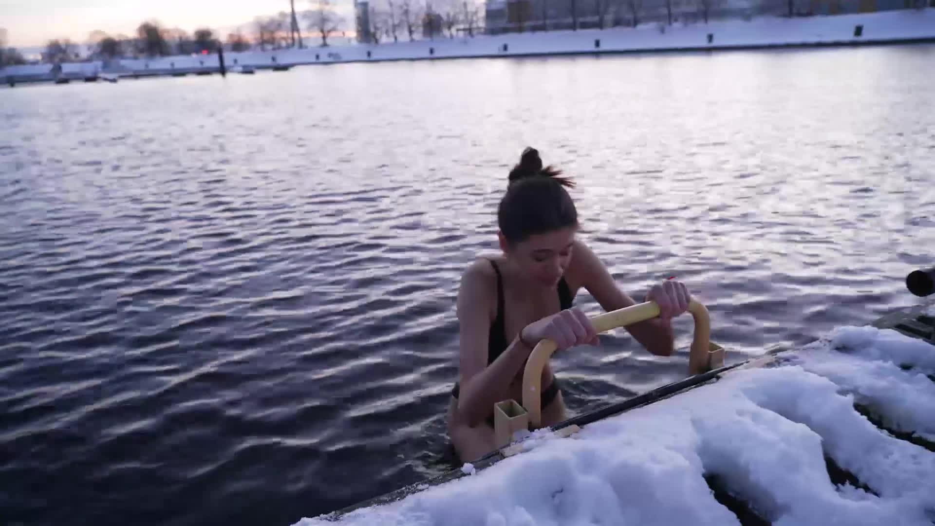 Slavenības. Bez filtra