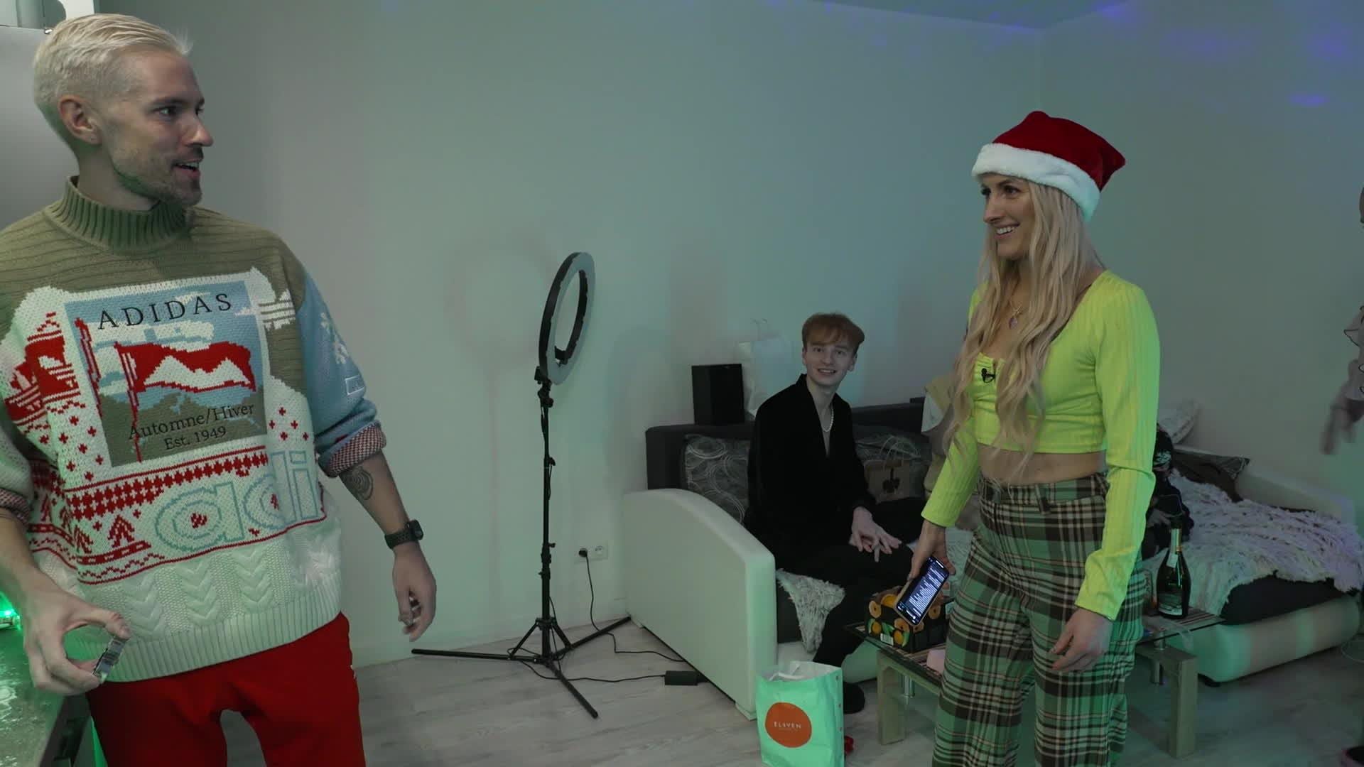 Slavenības. Bez filtra