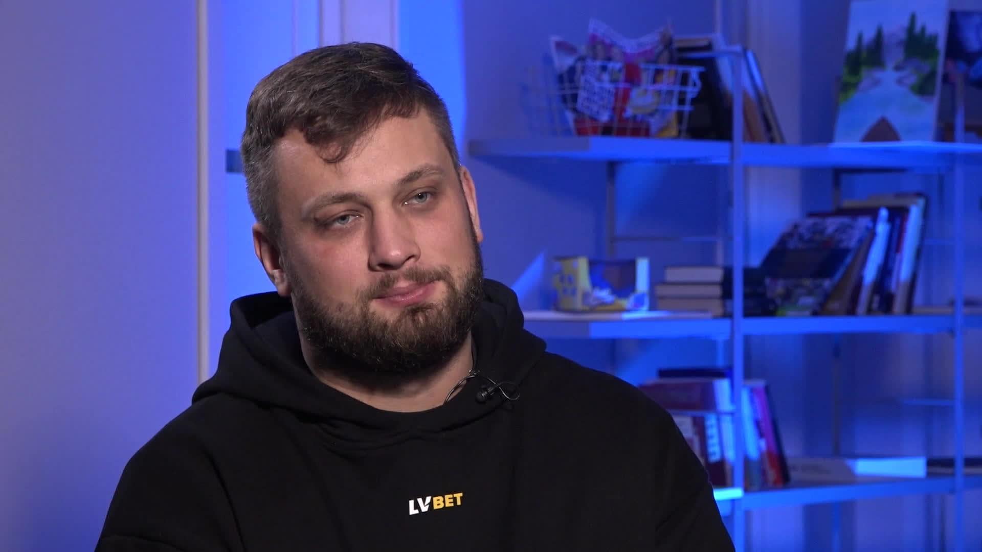 Slavenības. Bez filtra