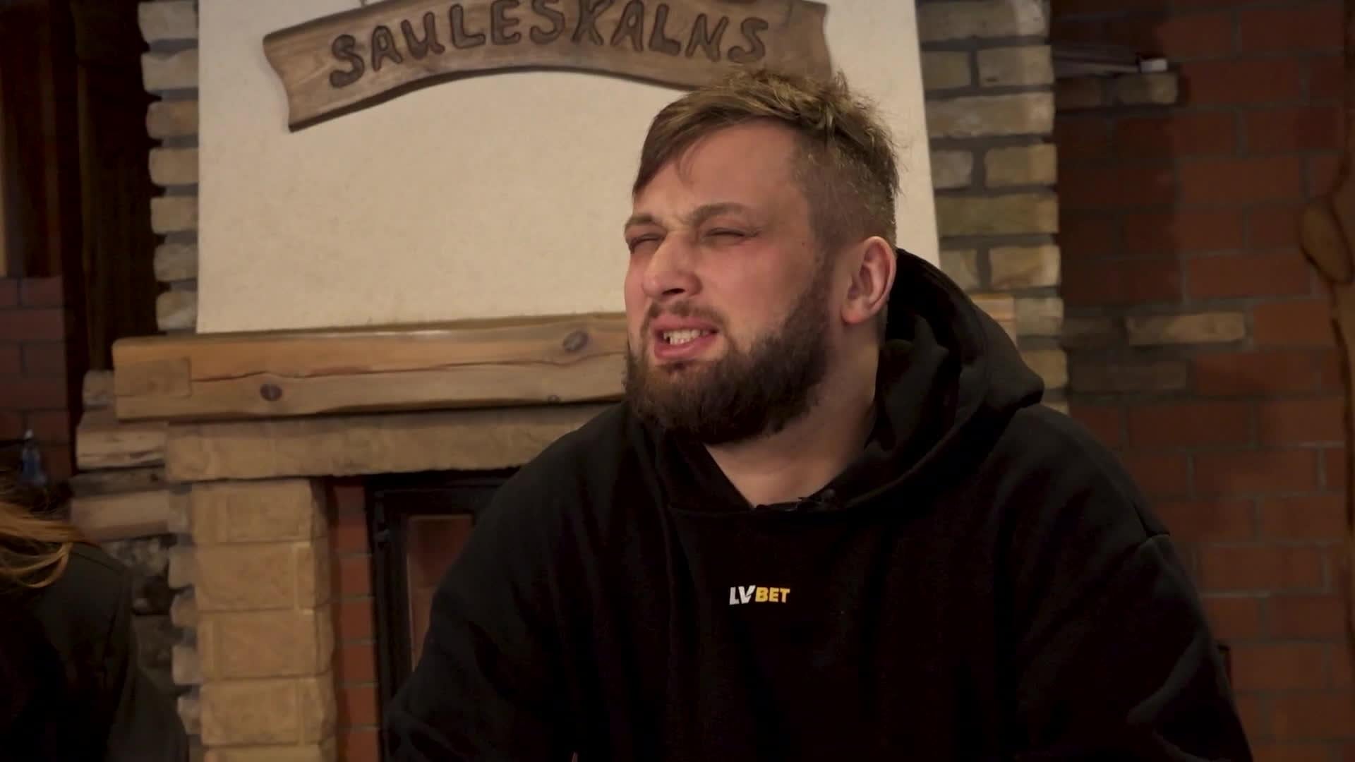 Slavenības. Bez filtra