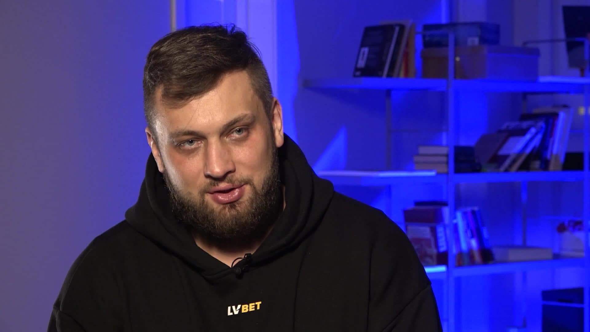 Slavenības. Bez filtra