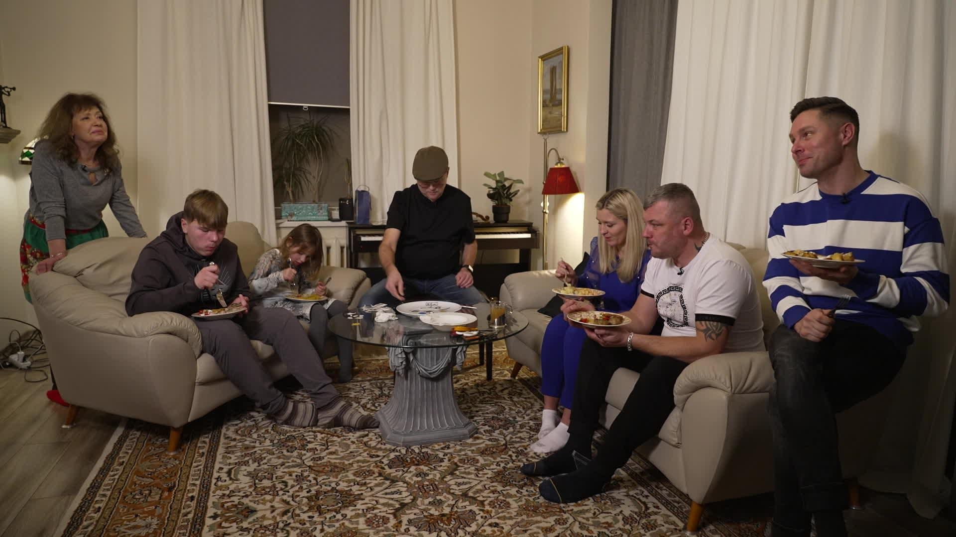 Vakariņš ar savējiem