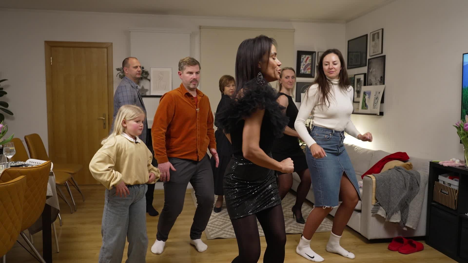 Vakariņš ar savējiem