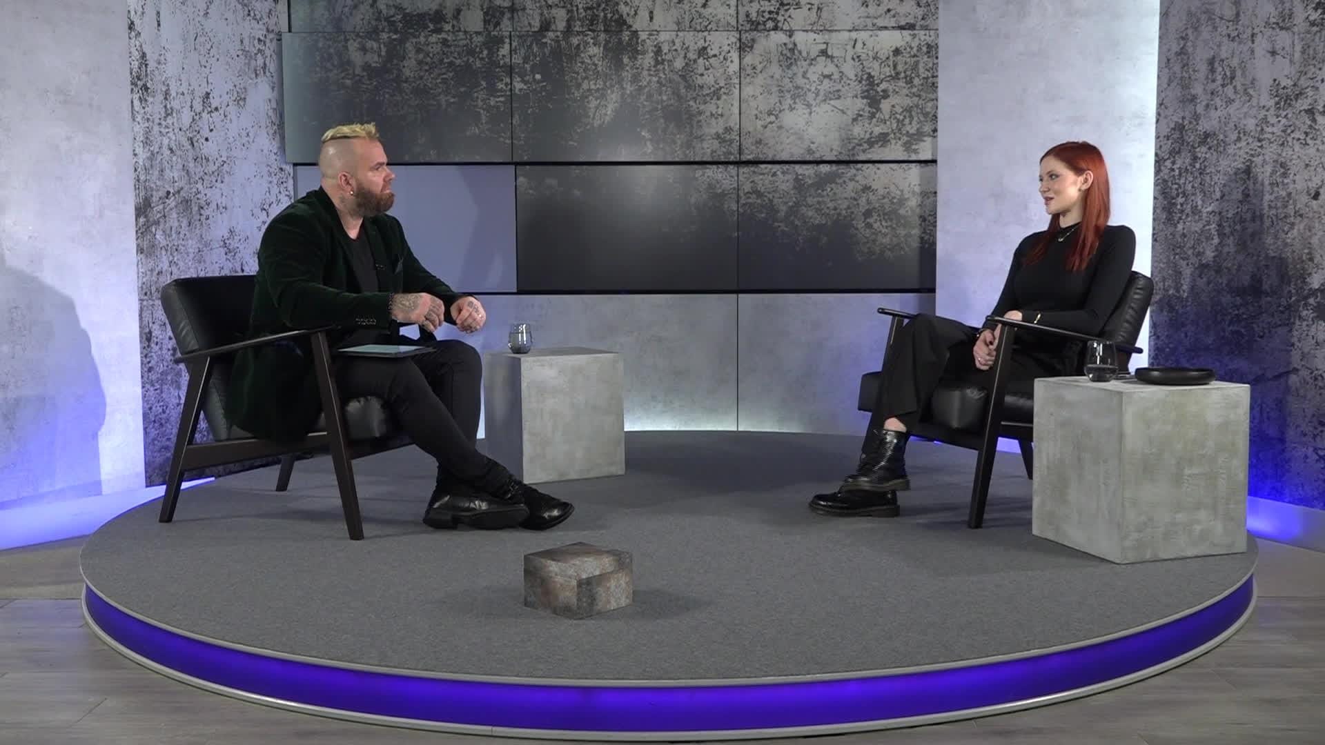 Kivičs. Tieši un atklāti