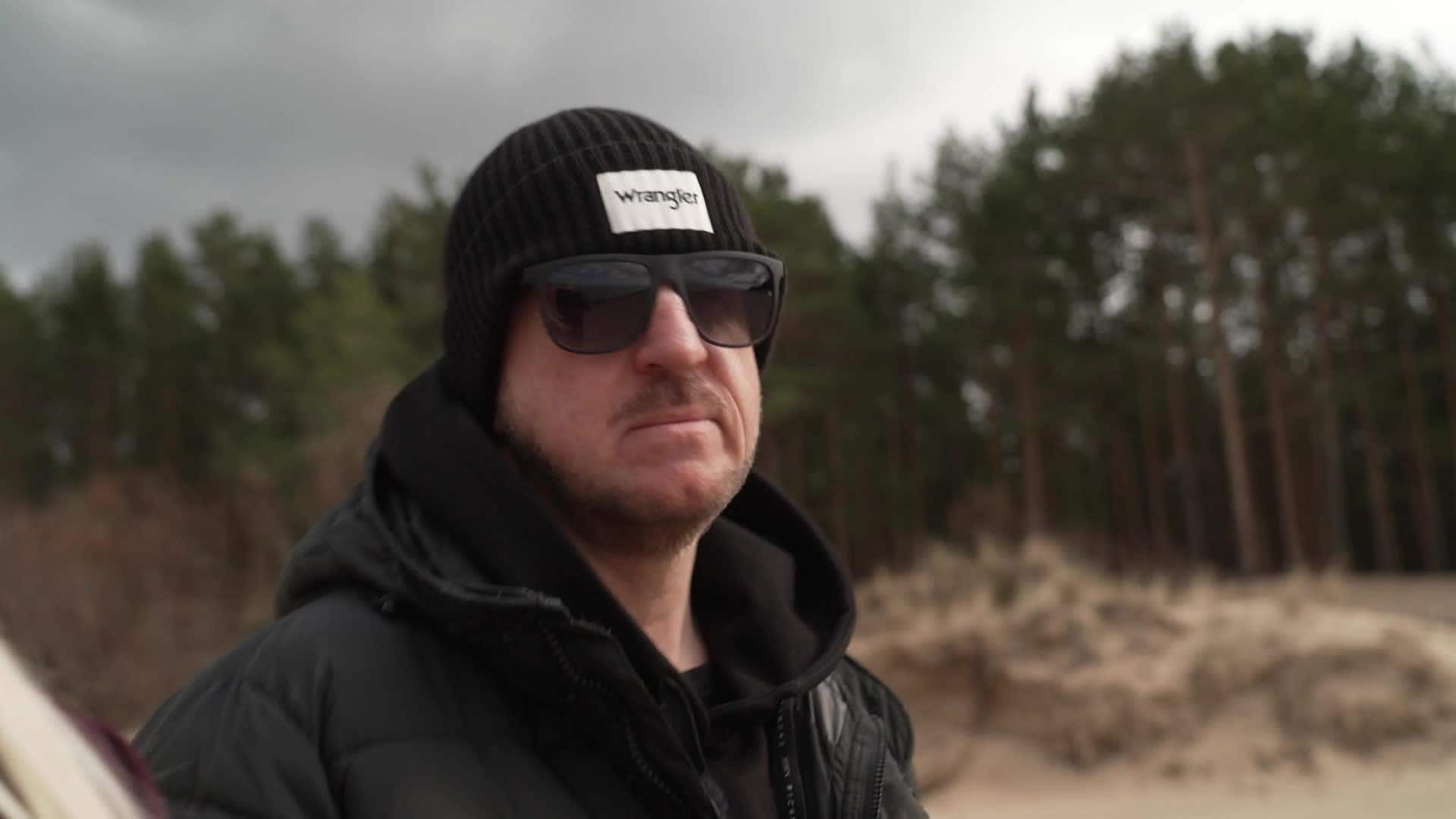 Slavenības. Bez filtra