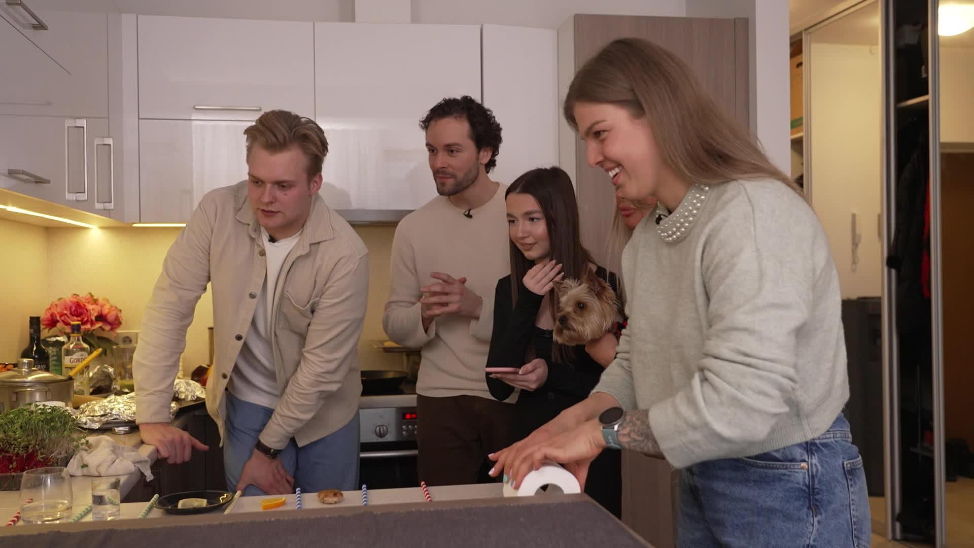 Vakariņš ar savējiem